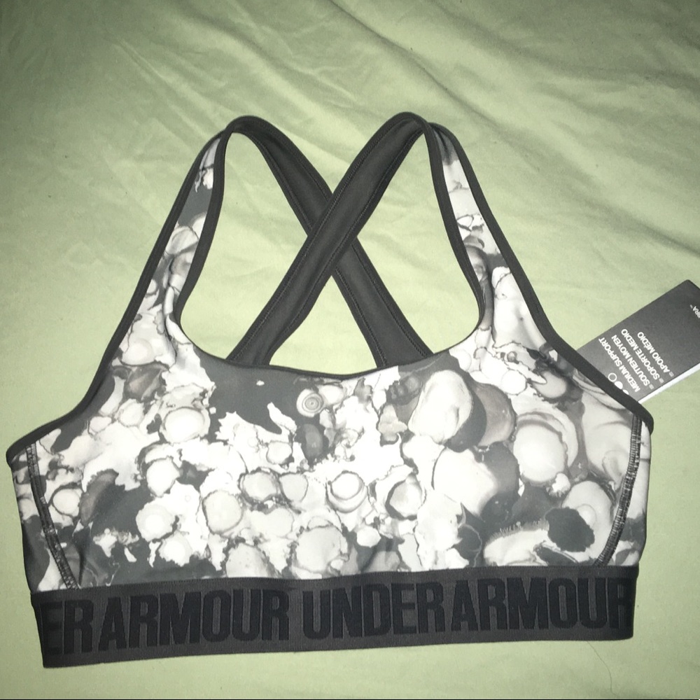 NWT padded UA sports bra